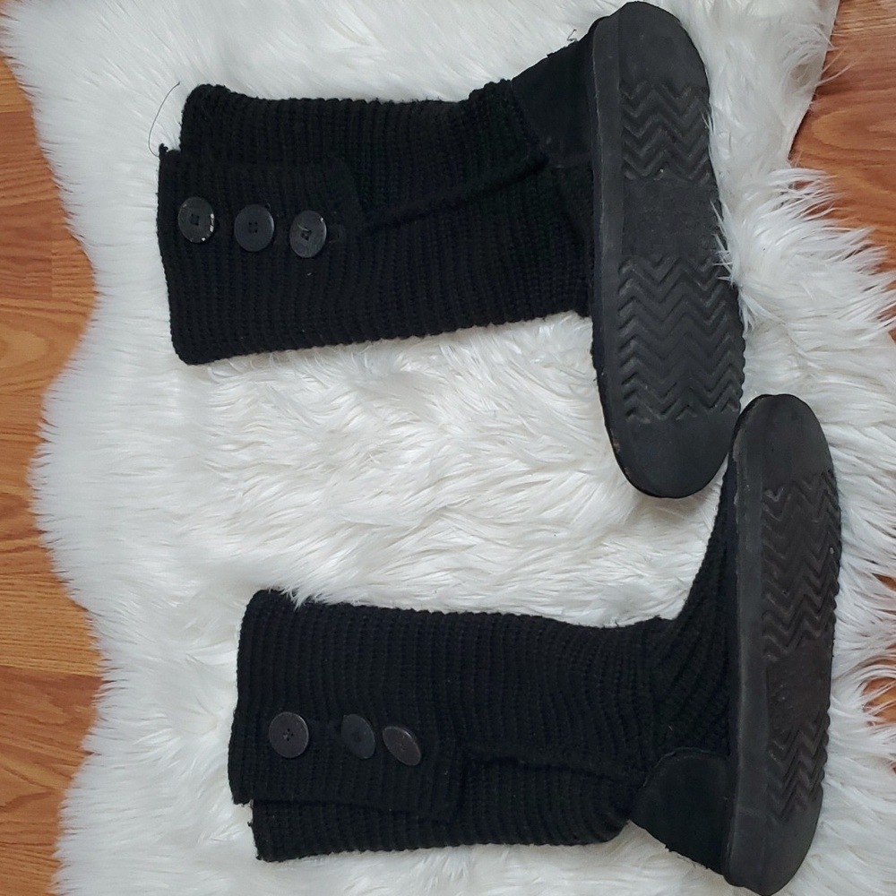 UGG Cardy size 8
